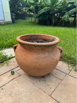 Terracotta pot