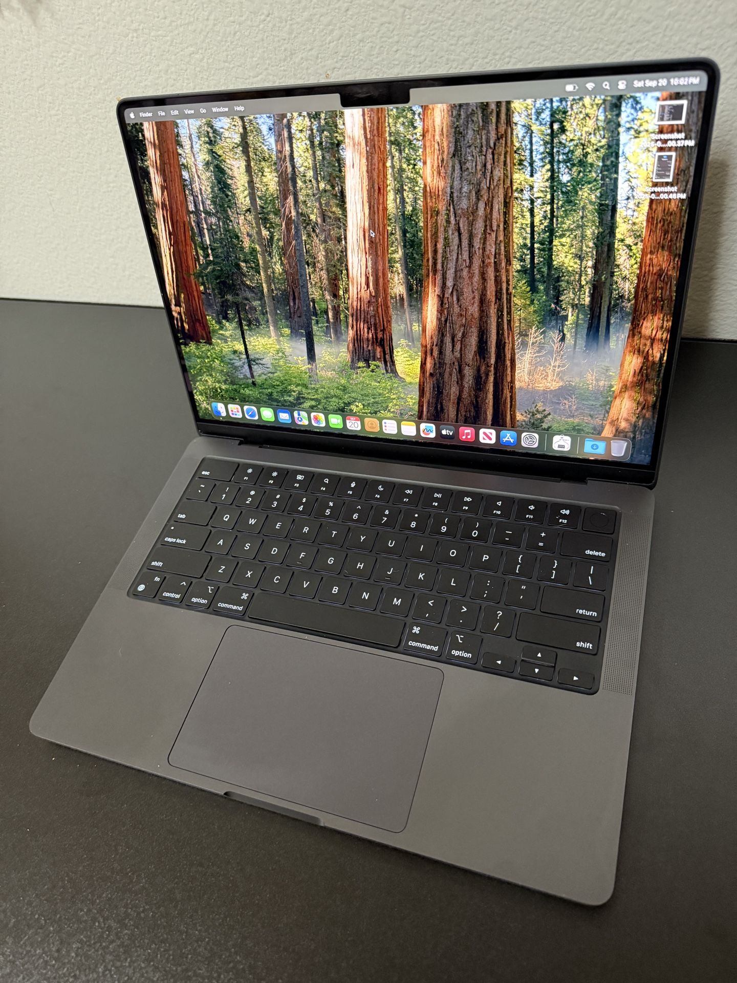 MacBook Pro 14” M4 16GB 512GB like new with AppleCare+ (full coverage) and Software
