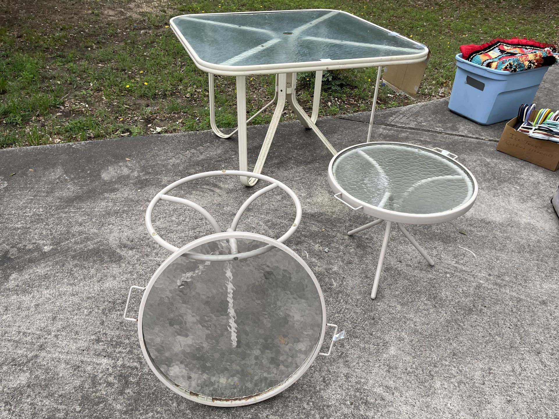 Glass/Metal Patio Furniture 