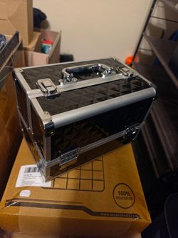 Makeup case