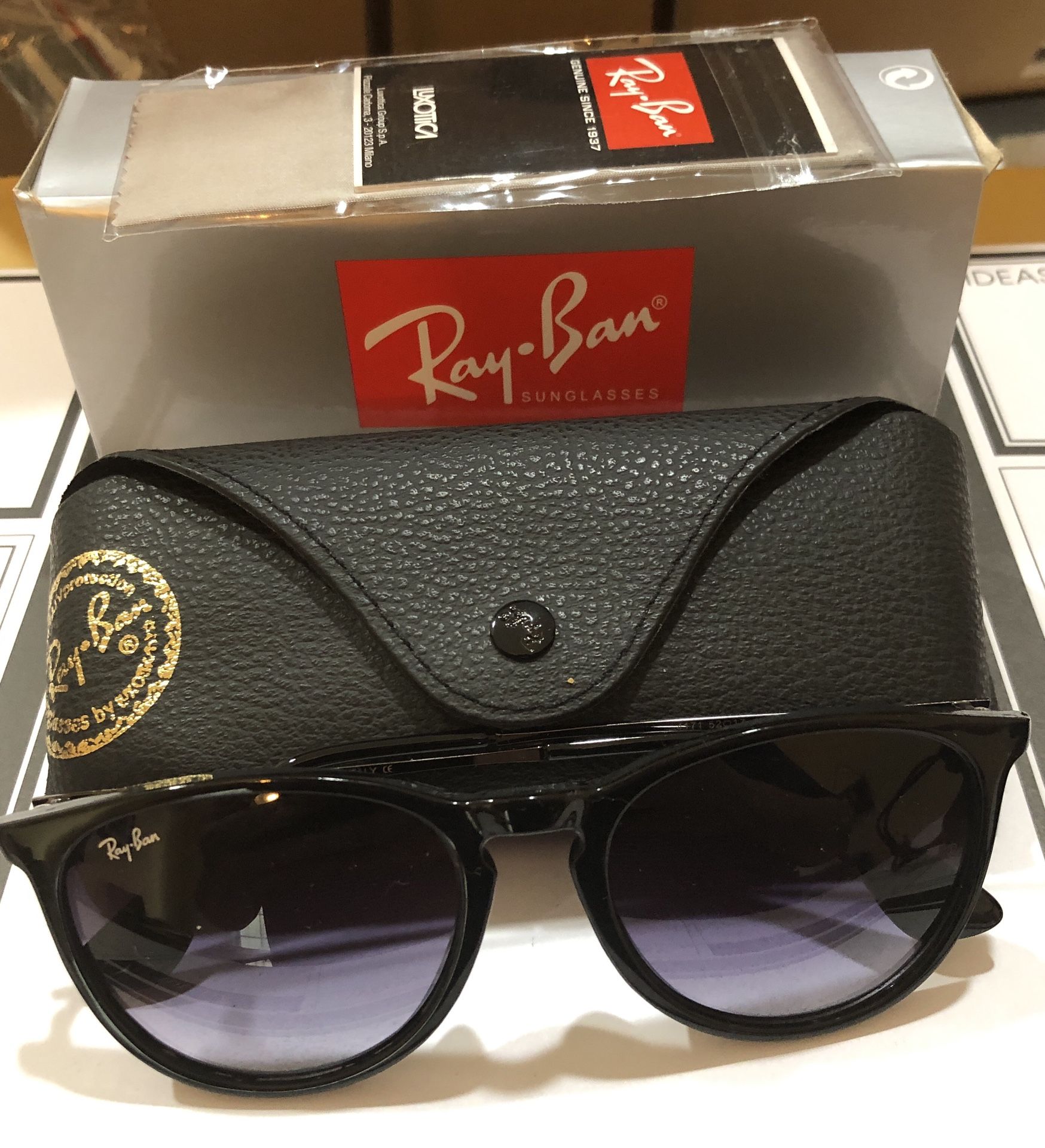 Ray Ban RB4171 Erika sunglasses in black