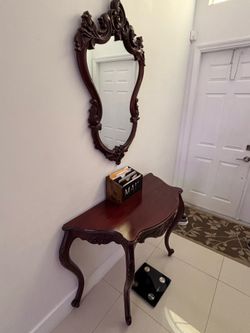 Entrance Table with Beautiful mirror