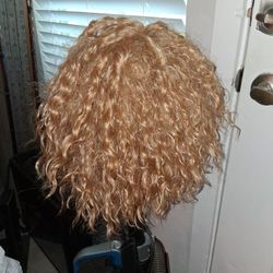 Short Curly Blonde Hair