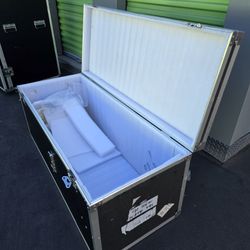 Large Heavy-Duty Flight Case / Transport Case