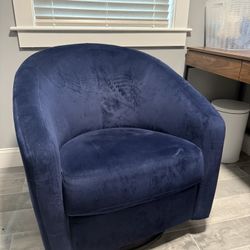 Babyletto Madison Swivel Chair ($400 Retail) 