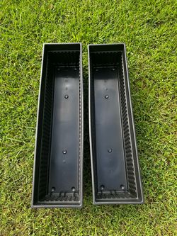 New Long Planter Boxes w/Drain Plug/ 30" Black