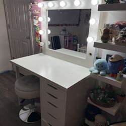 Vanity with Hollywood Lights 