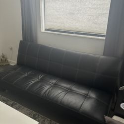Black Futon