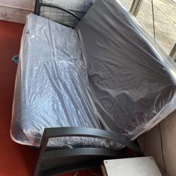 Futon Couch/bed