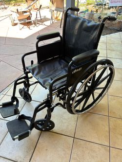 Wheelchair for smaller  person 16 x 16 seat youth senior