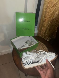 Bottegas size 10
