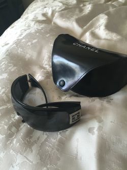Limited Edition Chanel sunglasses black with diamond Chanel logo for Sale  in Orange, CA - OfferUp
