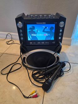 Karaoke USA machine