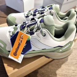 Adidas Terrex Skychaser AX5 Women’s Hiking Shoes Size 7 NEW