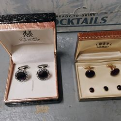 2 Vintage Antique Looking Jewelry ⬇️