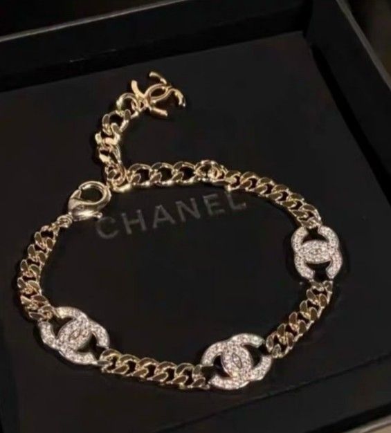 CC Interlocking Light Gold And Diamonds Cuban Bracelet