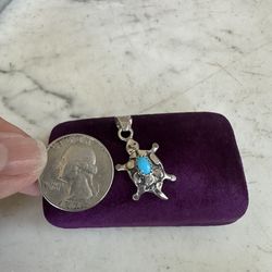 Vintage 925 Sterling Silver , Small Turtle Pendant W/ Genuine Turquoise , Marked Sterling On Inner Bale, Very Cute Pendant