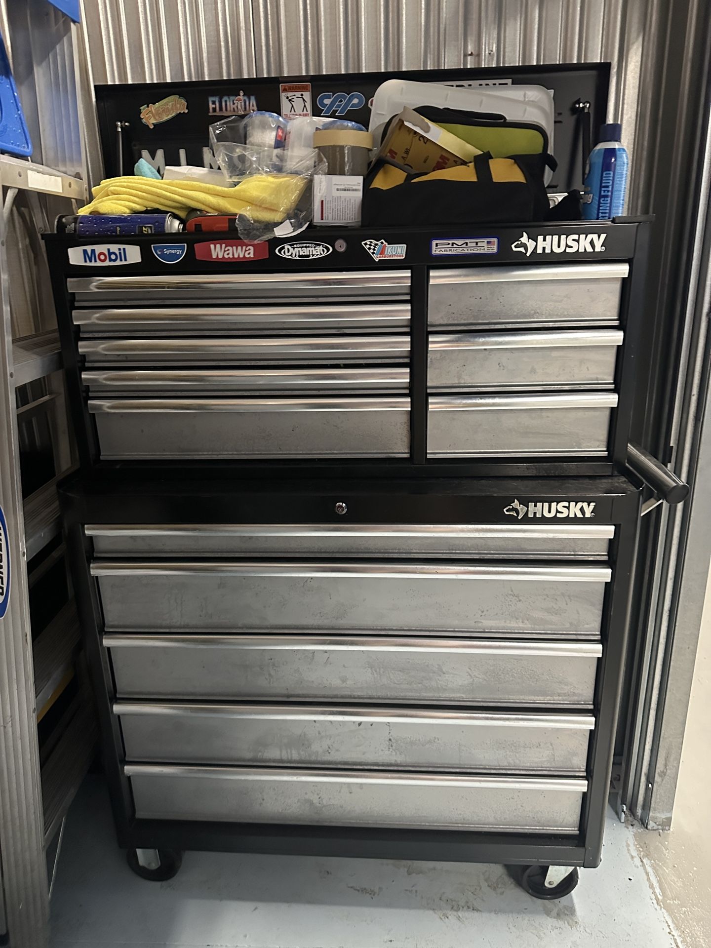 HUSKY Toolbox with Tools