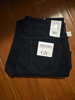 Gloria Vanderbilt Jeans 2 pairs Amanda