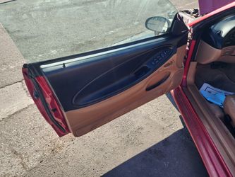 Mustang 94-98 Tan Door Panels 