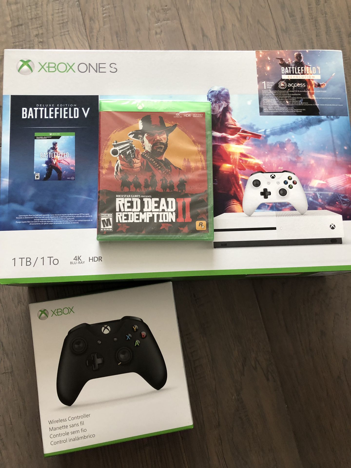 Xbox One S + Battlefield V + red dead redemption + extra controller BRAND NEW