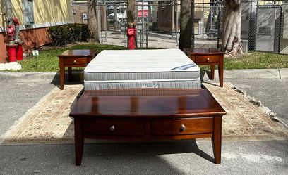 FULL SET. MATRESS, METAL BOX, TWO NIGHTSTAND AND TV STAND. SOLID WOOD - Same day delivery 🚚 💨