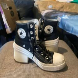 Converse Womens$15