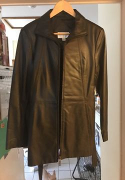 Brand new women’s leather jacket. Make Offer!!