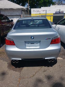 2006 bmw m5 for sale with 21 k miles on it