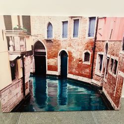 EUROPEAN CANAL CANVAS PRINT – VENICE SCENE – 40” X 30”