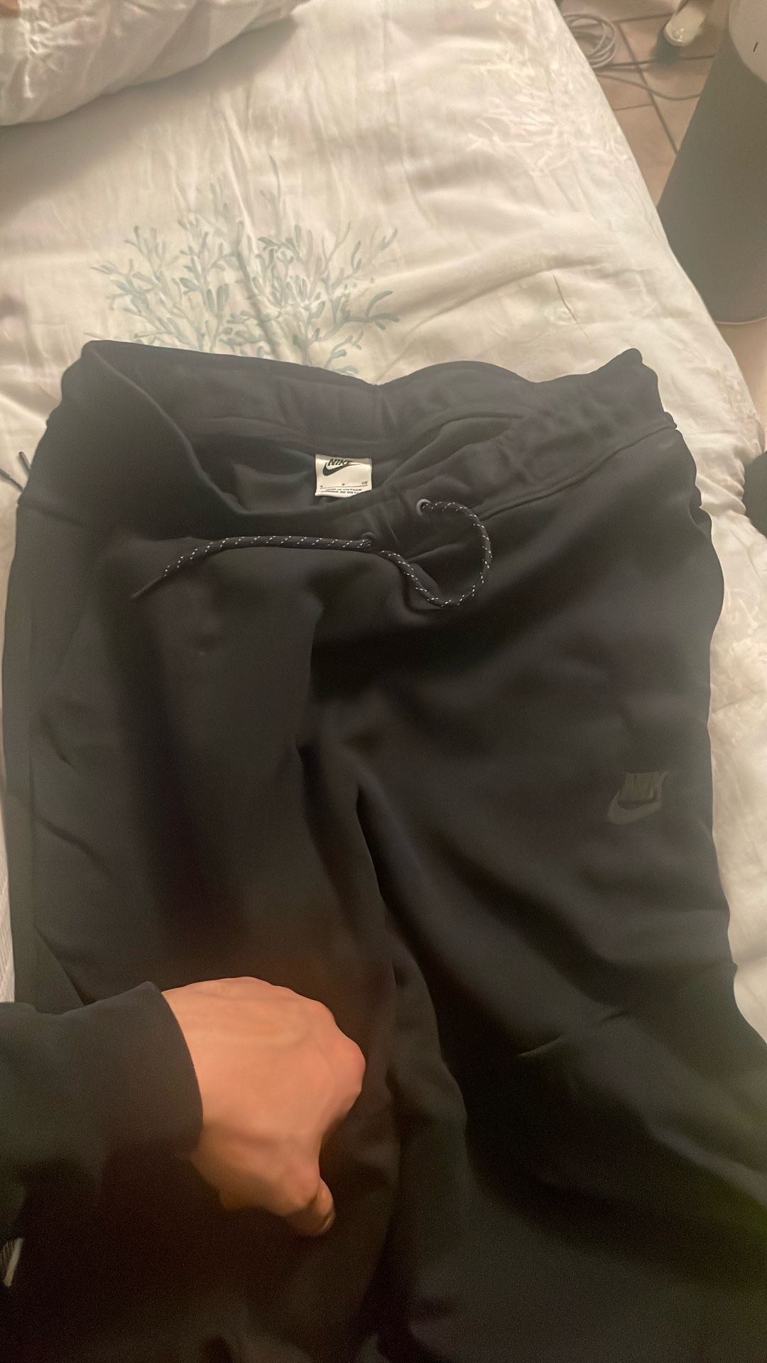 Black Nike Tech Jogger Size S