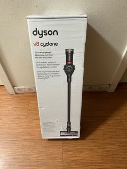 Dyson V8 Cyclone Cordless Vacuum
