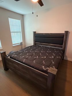 RALEIGH, NC ‼️ King Bed Frame & Mattress (with topper)