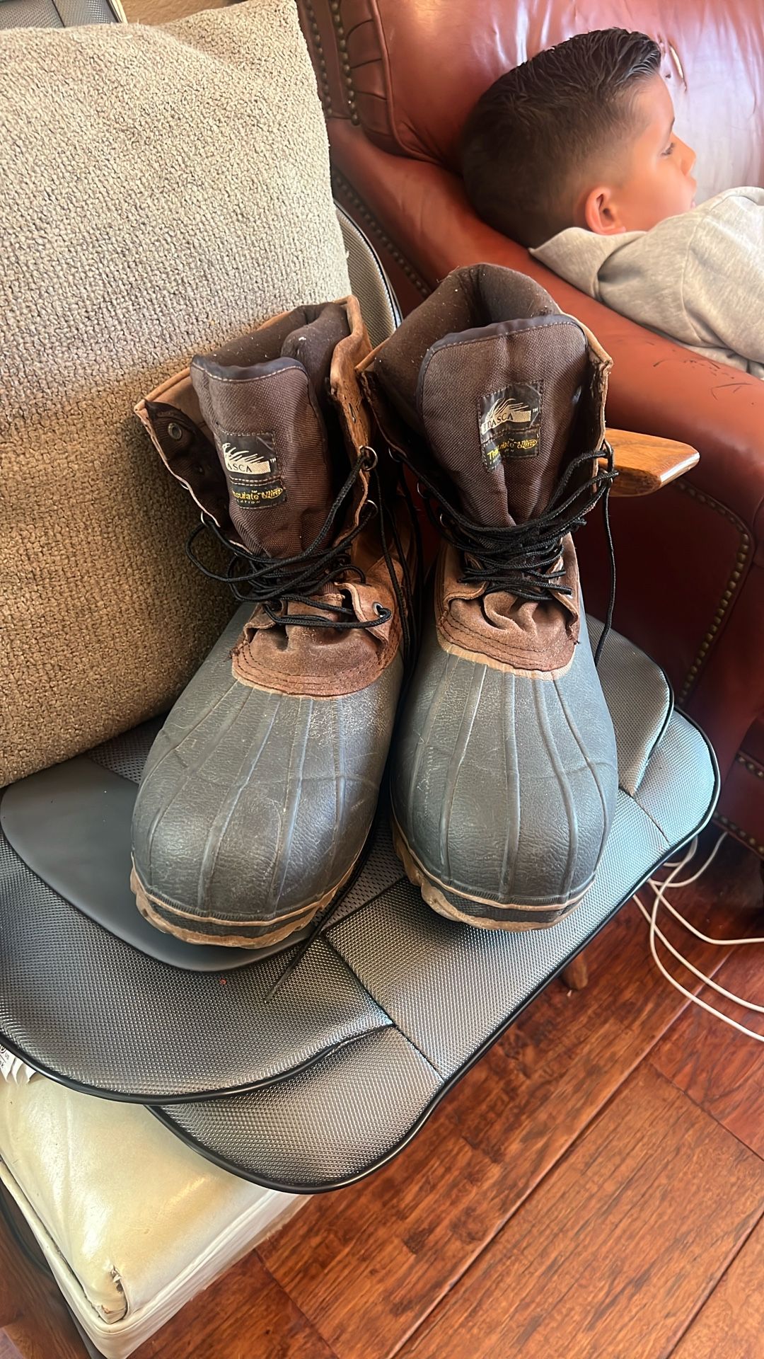 Men’s Itasca Thinsulate Leather And Sintetic Boots Size 14