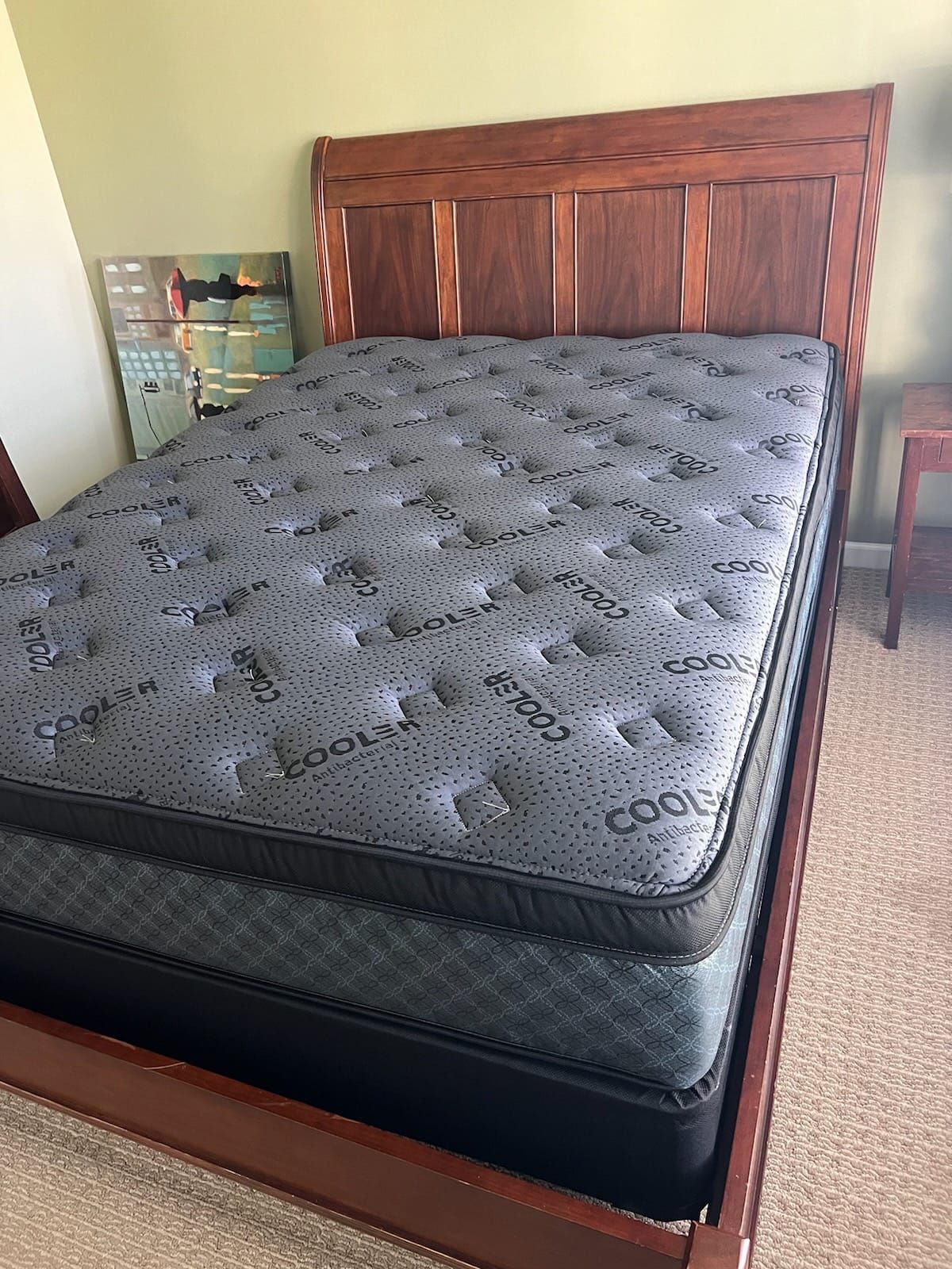 Hybrid Queen & King Mattresses Blowout Sale $10 Down