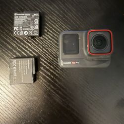Insta360 Ace Pro