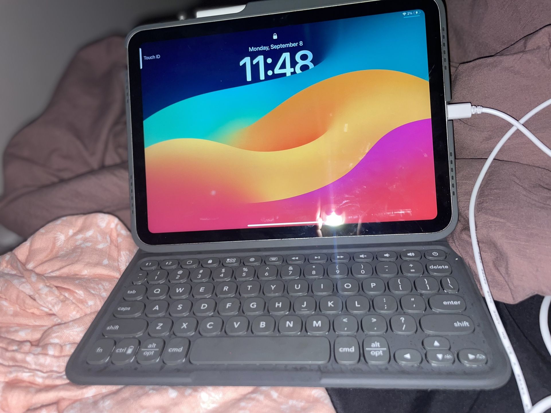 iPad 10th Generation 64GB (Gray) – Excellent Condition