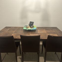 table for sale, need to sell it in 3 days 