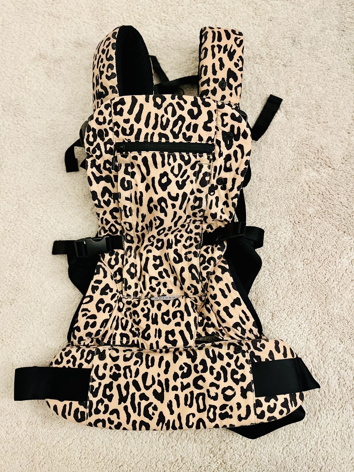 Colugo Baby Carrier Animal Print Wild Child