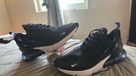 Shoes size 9.5