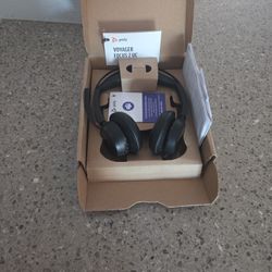 Voyager Focus 2 UC Bluetooth Headset
