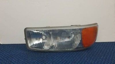 Right side GM 16524541 Headlight Lamp Assembly w/ Bracket 16524543A