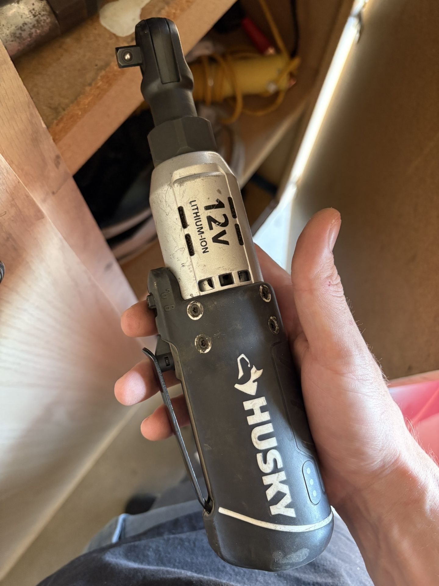 Husky 12v 3/8 Ratchet