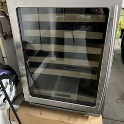 U-Line 24 Inch Built-In Wine Refrigerator— Stainless undercounter Wine Fridge 