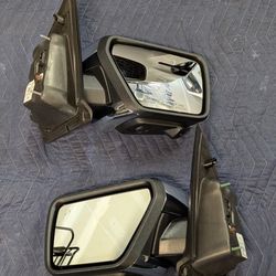 Used OEM 2021-2025 Ford F-150 Chrome Mirrors