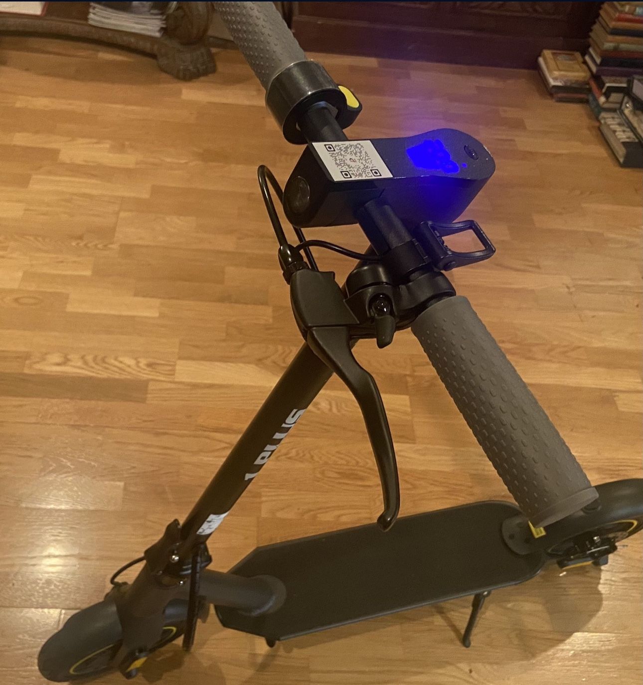 YYD ROBO Electric Kick Scooter Max Speed 19mph for Adults