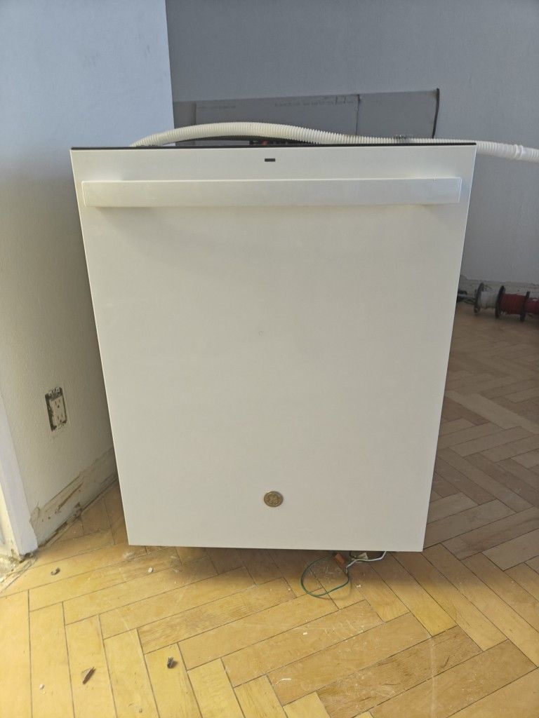 GE Dishwasher 