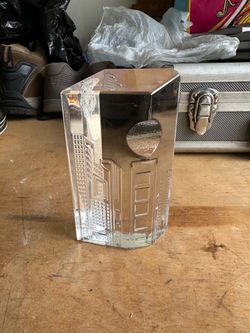 Clear Glass Crystal Building Figurine Paperweight