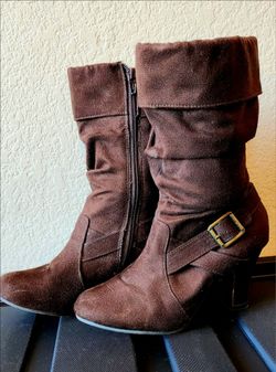 Brown Suede Mid-Calf Heeled Boots