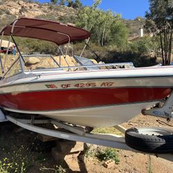 Chris Craft Cavalier 